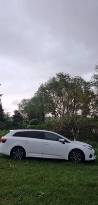 Toyota Avensis cena 59900 przebieg: 160000, rok produkcji 2015 z Gdańsk małe 211